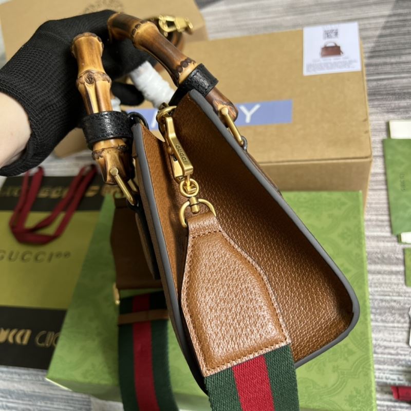 Gvc*1 tote bags